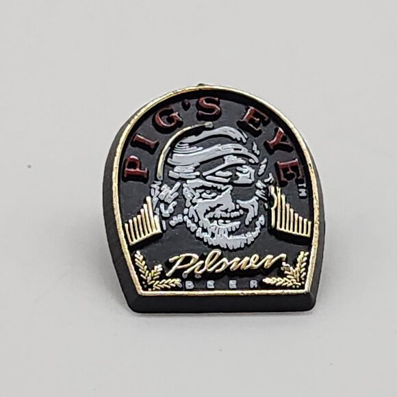 Pigs Eye Pilsner Beer Pin Badge Vintage Collectible Lapel Pin - Picture 2 of 6